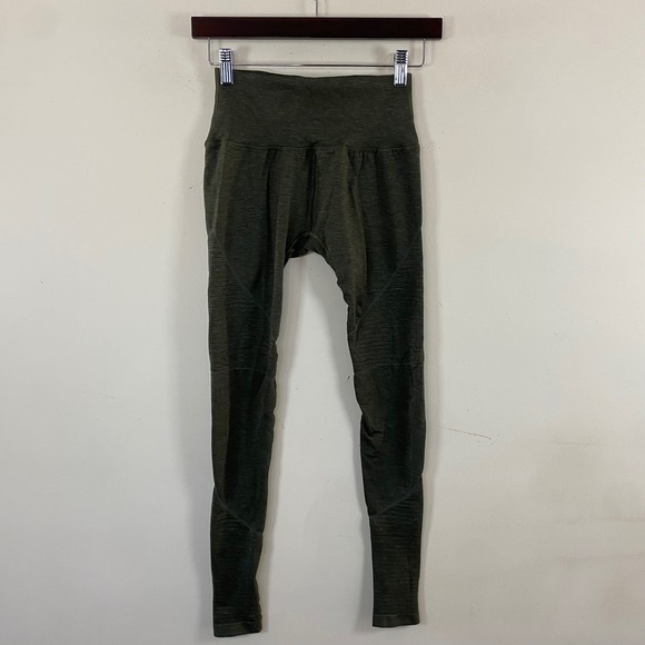 Alphalete Leggings Army Green Seamless Front Women's Medium Gym Activewear - Picture 2 of 5